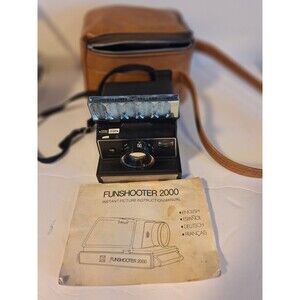 VTG Berkey Funshooter 2000 Camera With Case, Flash & Booklet Untested